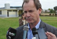 El gobernador de Entre Ríos viaja a Bolivia para acompañar a empresarios