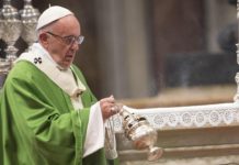 Francisco pidió abrir «los ojos ante los excluidos»