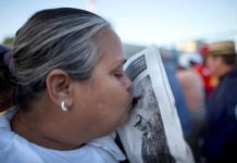 Miles de cubanos despiden a Fidel Castro en La Habana