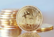 «Hasta la luna»: el bitcoin arrasa y supera por primera vez la barrera de los US$ 4500