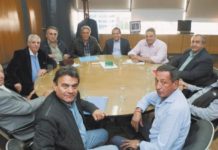 Estudian incrementar los aportes de monotributistas a las obras sociales