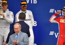 Favorecido por su equipo, Hamilton ganó el GP de Rusia y amplió la ventaja hacia el título