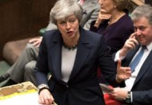 Brexit: Parlamento rechazó totalmente una salida sin acuerdo con la UE