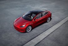 Los dueños de los Tesla no pudieron abrir sus autos porque se cayó el servidor