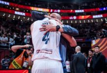 Abrazo de oro: el emocionante saludo entre Scola y Ginóbili tras el triunfo argentino
