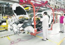 El Gobierno quiere que las automotrices rebajen las cuotas de planes de ahorro