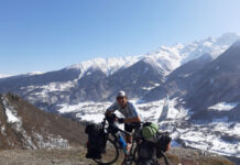 Argentinos en el mundo: Viaja desde Italia hasta Asia, en su «bicicleta infinita»