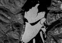 Deshielo en el Ártico: las imágenes de satélite que muestran la ruptura de la última gran plataforma de hielo de Groenlandia