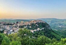 Pintoresco pueblo italiano vende casas a menos de un euro: los requisitos