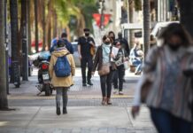 Uruguay acumula cinco días consecutivos con más de mil casos de coronavirus y el gobierno de Luis Lacalle Pou estudia nuevas medidas