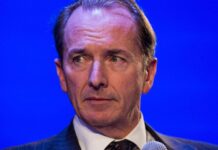 «Si pueden ir a un restaurante en Nueva York pueden ir a la oficina»: el duro mensaje del jefe del banco Morgan Stanley sobre el trabajo remoto