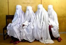 Los derechos de las mujeres estarán sujetos a lo que decidan “eruditos islámicos”, confirmó un alto dirigente talibán