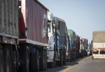 Paro de transportistas en contra de un impuesto nacional