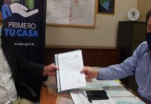 Trabajan en nuevas viviendas para los departamentos Uruguay y Victoria