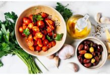 10 consejos alimenticios para mejorar tu salud cardiovascular, según la guía más reciente de la Asociación Estadounidense del Corazón