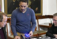 Bordet recibió emprendedores que proyectan exportar a Uruguay