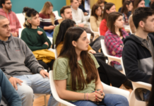 Recibieron sus certificados beneficiarios de becas municipales para la investigación científica