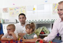 Junto a Tolosa Paz Bordet llamó a “pensar en el desarrollo de las generaciones que van a venir”