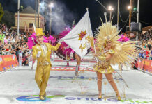El Carnaval del País vivió la segunda noche consecutiva del fin de semana largo