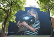 Impactante mural de Martín Ron por el Día Mundial de las Enfermedades Poco Frecuentes