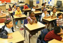 “Los esclavos desarrollaron habilidades para su beneficio personal”: el polémico nuevo plan de estudios en Florida sobre la historia de los afroestadounidenses