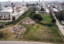 Continúa la usurpación del ferrocarril con rellenos cubriendo las vías
