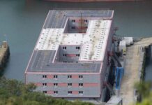 «Es como entrar en Alcatraz»: los primeros ocupantes describen la barcaza flotante que alojará a 500 solicitantes de asilo en Reino Unido