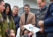 Bordet: “Cumplimos, y eso nos permite entregar viviendas y hacer más”