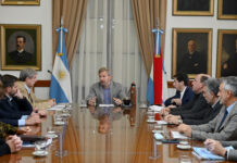 El gobernador y autoridades de Salud trabajaron en una agenda con anestesistas del hospital San Roque de Paraná