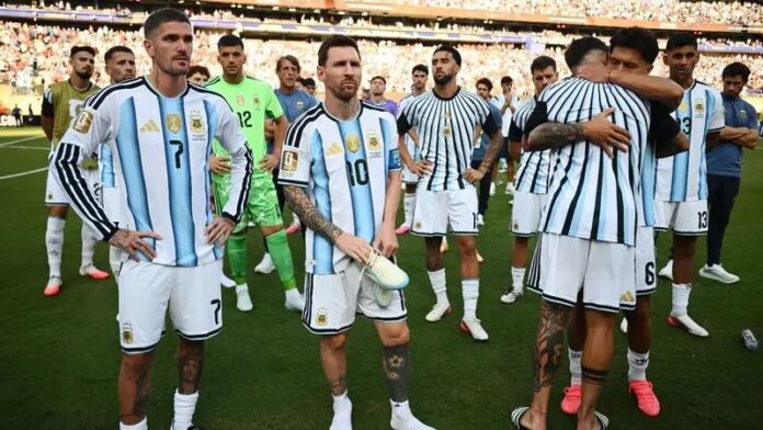seleccion-argentina-lionel-messi-vuelve-al-pais-feriado_jpg._webp_75
