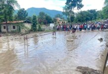 Aumentan a 579 los muertos por inundaciones en Nepal y hay 1924 desaparecidos