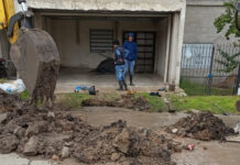 Reparación de caño en María Auxiliadora puede bajar la presión de agua