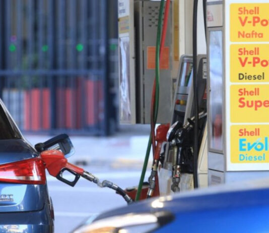 Combustibles suben hasta 5% y se rompe el acuerdo de precios