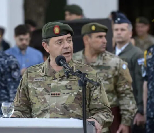 Presti ratifica vía diplomática por Malvinas y anuncia compras militares