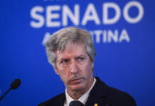 Bausili es acusado de mentir en el Senado sobre el destino del oro argentino