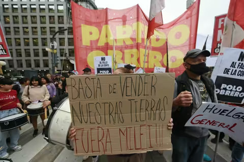 Movilización a Tribunales contra el fallo que habilita la venta de tierras