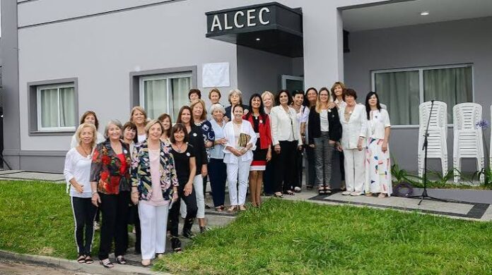 Octubre Rosa: ALCEC refuerza la prevención y anuncia nuevas actividades
